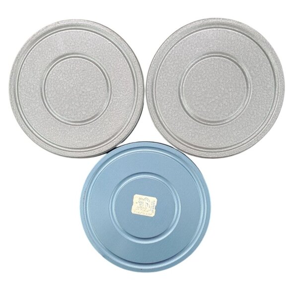 2 Vintage Brumberger Hammered Metal 8mm Film Canisters 1 Unbranded Blue 5 Inch - Picture 4 of 8